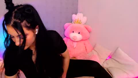 Snapshot of camillarose_ chatting on 07.29.26 CamillaRose online show from 07.29.26