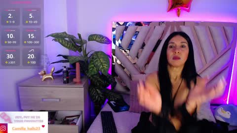 Snapshot of camille_halls chatting on 01.18.25 Camille online show from 01.18.25