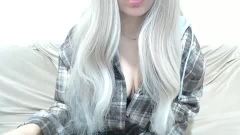 Snapshot of camillebunny chatting on 03.02.26 CamilleBunny online show from 03.02.26