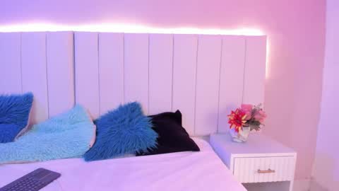 C A M I L L E N    Help me get to the top online show from 10.26.25