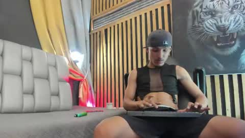 Snapshot of camilo_contrerass chatting on 07.17.26 Camilo online show from 07.17.26