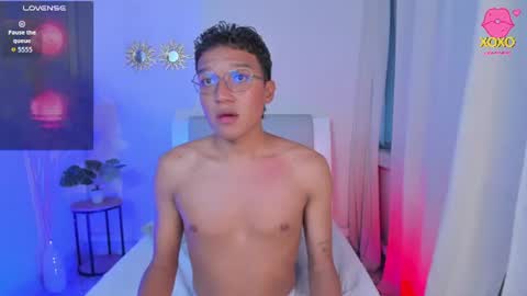 camilo_santoss online show from 07.10.26