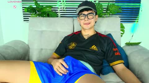 Snapshot of camilo_xcam chatting on 02.02.26 CAMILO online show from 02.02.26