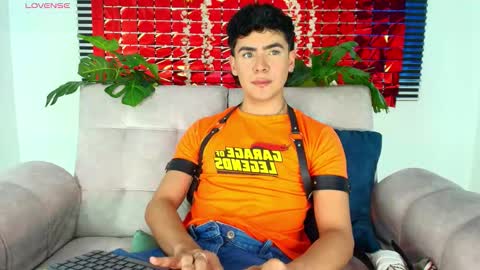 Snapshot of camilo_xcam chatting on 02.16.26 CAMILO online show from 02.16.26