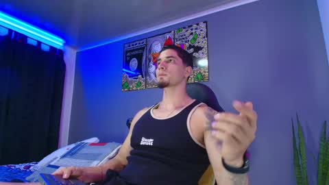 Snapshot of camiloalvarezzz3 chatting on 09.29.25 CAMILO online show from 09.29.25