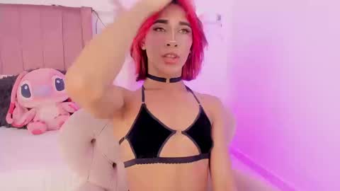 Snapshot of camilodoumit chatting on 09.08.25 CamiloDoumit online show from 09.08.25