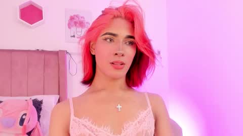 Snapshot of camilodoumit chatting on 10.27.25 CamiloDoumit online show from 10.27.25