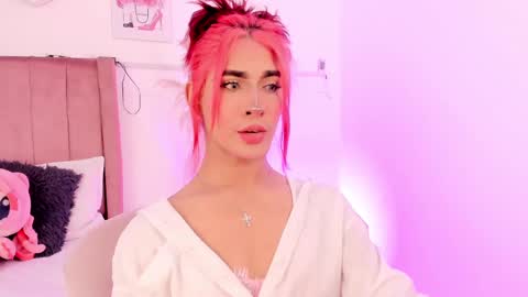 Snapshot of camilodoumit chatting on 11.03.25 CamiloDoumit online show from 11.03.25