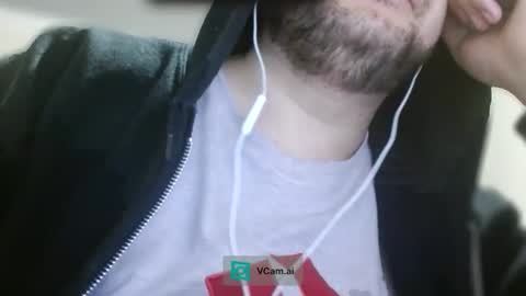 Snapshot of camiloking17 chatting on 04.30.26 camilo online show from 04.30.26