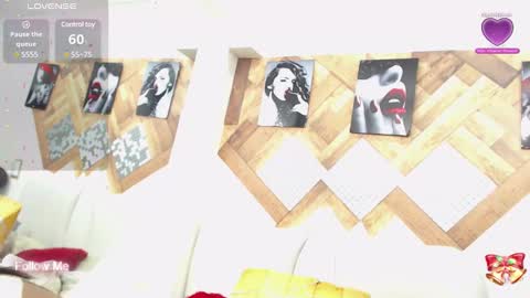 Snapshot of camilosaortega chatting on 12.26.24 Camilosa Ortega online show from 12.26.24