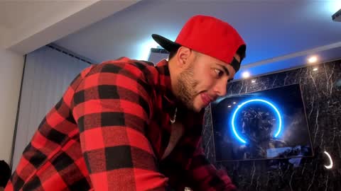 Snapshot of camilowatson chatting on 12.06.24 Camilo Watson online show from 12.06.24