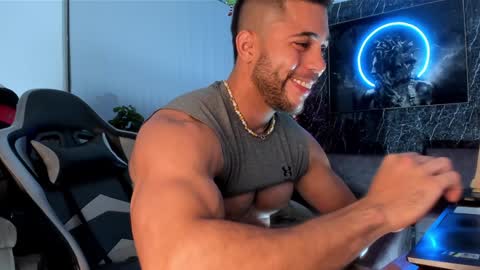 Snapshot of camilowatson chatting on 12.11.24 Camilo Watson online show from 12.11.24