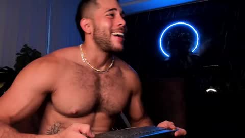 Snapshot of camilowatson chatting on 03.08.25 Camilo Watson online show from 03.08.25