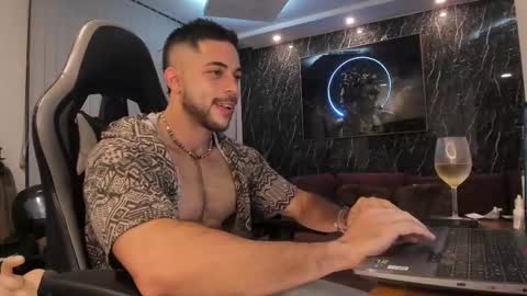 Snapshot of camilowatson chatting on 09.20.25 Camilo Watson online show from 09.20.25