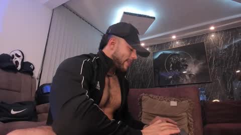 Snapshot of camilowatson chatting on 11.08.25 Camilo Watson online show from 11.08.25