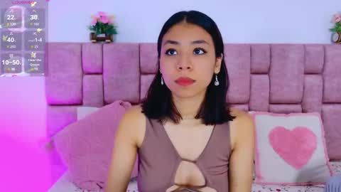 Snapshot of camiluxe chatting on 11.08.25 camiluxe online show from 11.08.25