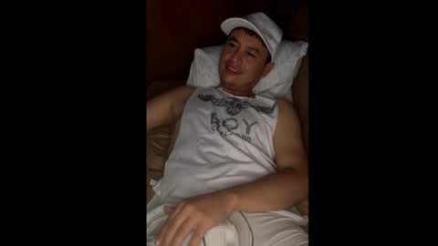 Snapshot of camivaron chatting on 01.28.25 camivaron online show from 01.28.25