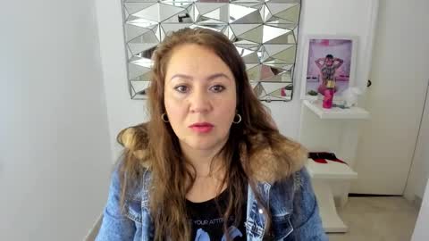 camixxx_m online show from 12.17.25