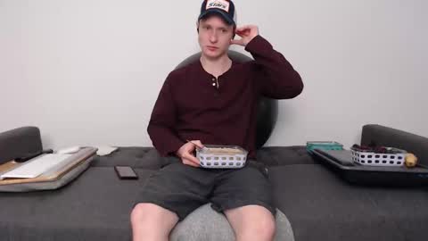 Snapshot of camsharpe6 chatting on 10.17.25 Cam online show from 10.17.25