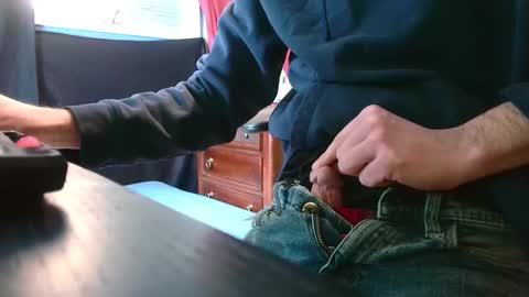 Snapshot of camtai12 chatting on 02.15.25 camtai12 online show from 02.15.25