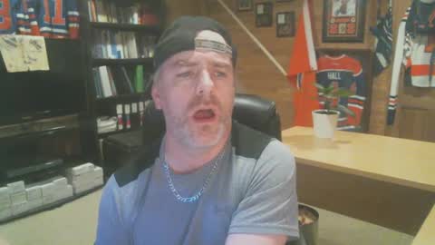 Snapshot of canadianboi6969 chatting on 12.28.24 CanadianBacon6969 online show from 12.28.24