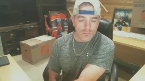 Snapshot of canadianboi6969 chatting on 10.25.25 CanadianBacon6969 online show from 10.25.25