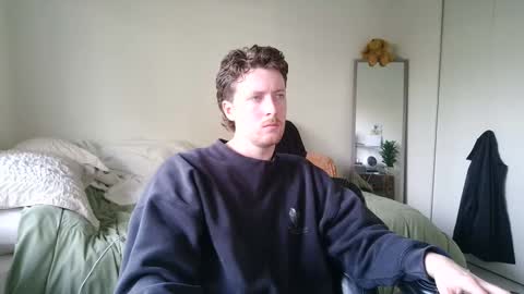 Snapshot of canadianstud18 chatting on 01.22.25 Devon online show from 01.22.25