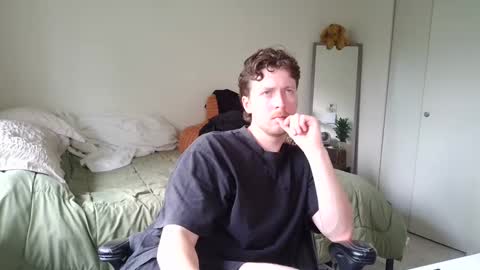 Snapshot of canadianstud18 chatting on 01.23.25 Devon online show from 01.23.25