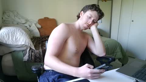 Snapshot of canadianstud18 chatting on 02.14.25 Devon online show from 02.14.25