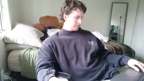 Snapshot of canadianstud18 chatting on 02.25.25 Devon online show from 02.25.25