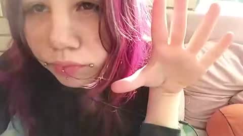 Snapshot of candancespeller chatting on 06.18.26 Mari online show from 06.18.26