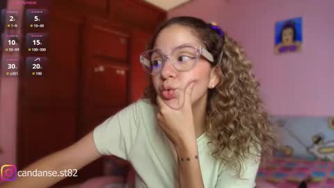 Snapshot of candase_ chatting on 10.26.25 Candase online show from 10.26.25