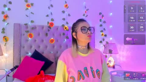 Candie  online show from 10.07.25