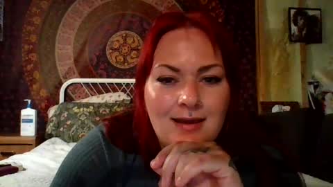 Snapshot of candiredd chatting on 07.11.26 candiredd online show from 07.11.26
