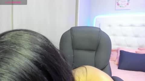 candy brown online show from 10.08.25