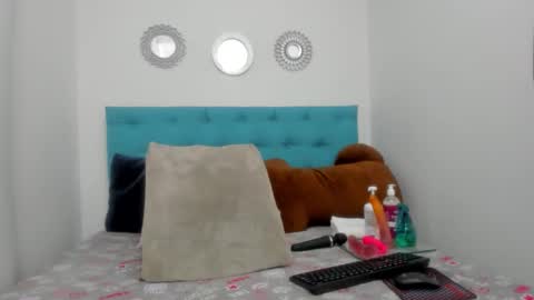 candy_big_tits18 online show from 11.19.25