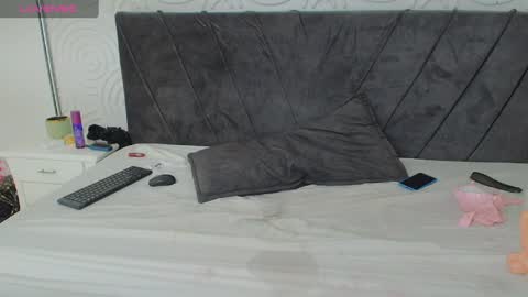 candy_bony online show from 02.13.25