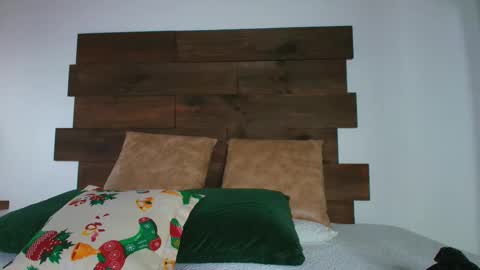 Jolie online show from 11.25.25