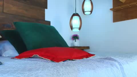 Snapshot of candy_feett chatting on 02.17.26 Jolie online show from 02.17.26