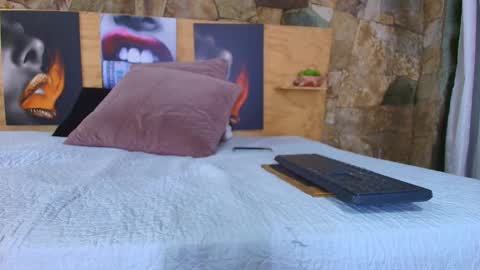 Snapshot of candy_feett chatting on 02.26.26 Jolie online show from 02.26.26