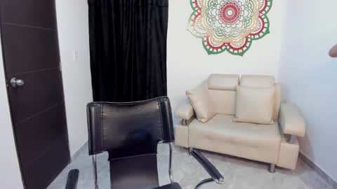 candy_fox_19 online show from 01.15.26