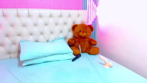 Snapshot of candy_hot88 chatting on 12.10.24 sofia perez online show from 12.10.24