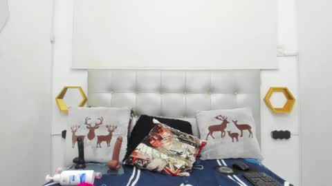Snapshot of candy_hotsexxxx chatting on 12.05.24 candy_hotsexxxx online show from 12.05.24