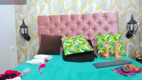 Snapshot of candy_hotsexxxx chatting on 02.09.25 candy_hotsexxxx online show from 02.09.25