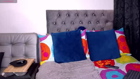 YECENIA - online show from 03.07.26