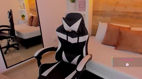 CANDY online show from 11.22.25