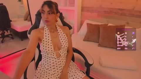 CANDY online show from 12.15.25