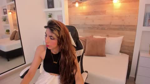 CANDY online show from 12.16.25