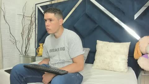 candyandsteven online show from 09.25.25