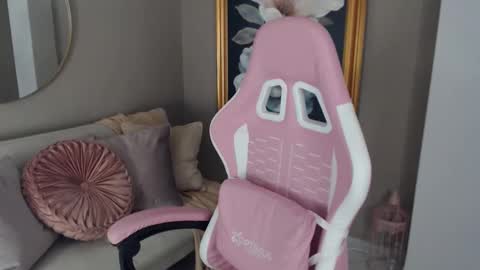 sara ivonne online show from 10.29.25